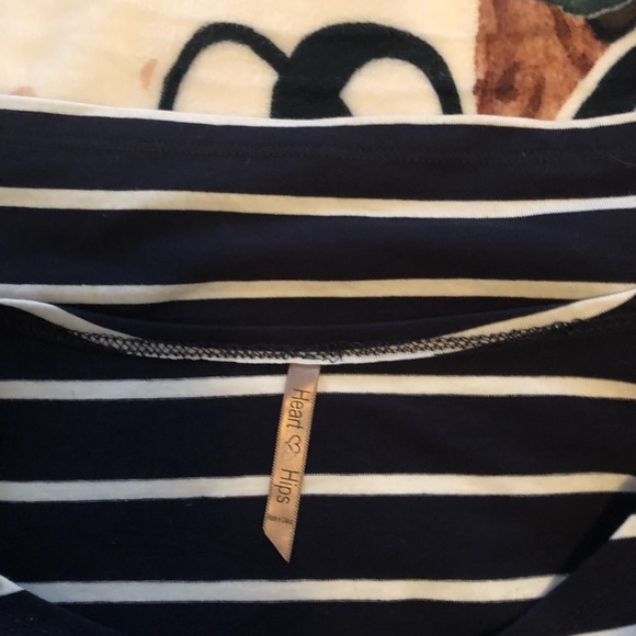 Heart and Hips - Dress - Picture 3 of 3